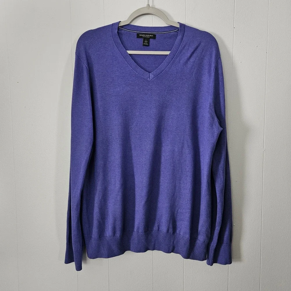 Banana Republic V Neck Pullover Luxury Blend Silk Purple Men's Sweater Size L